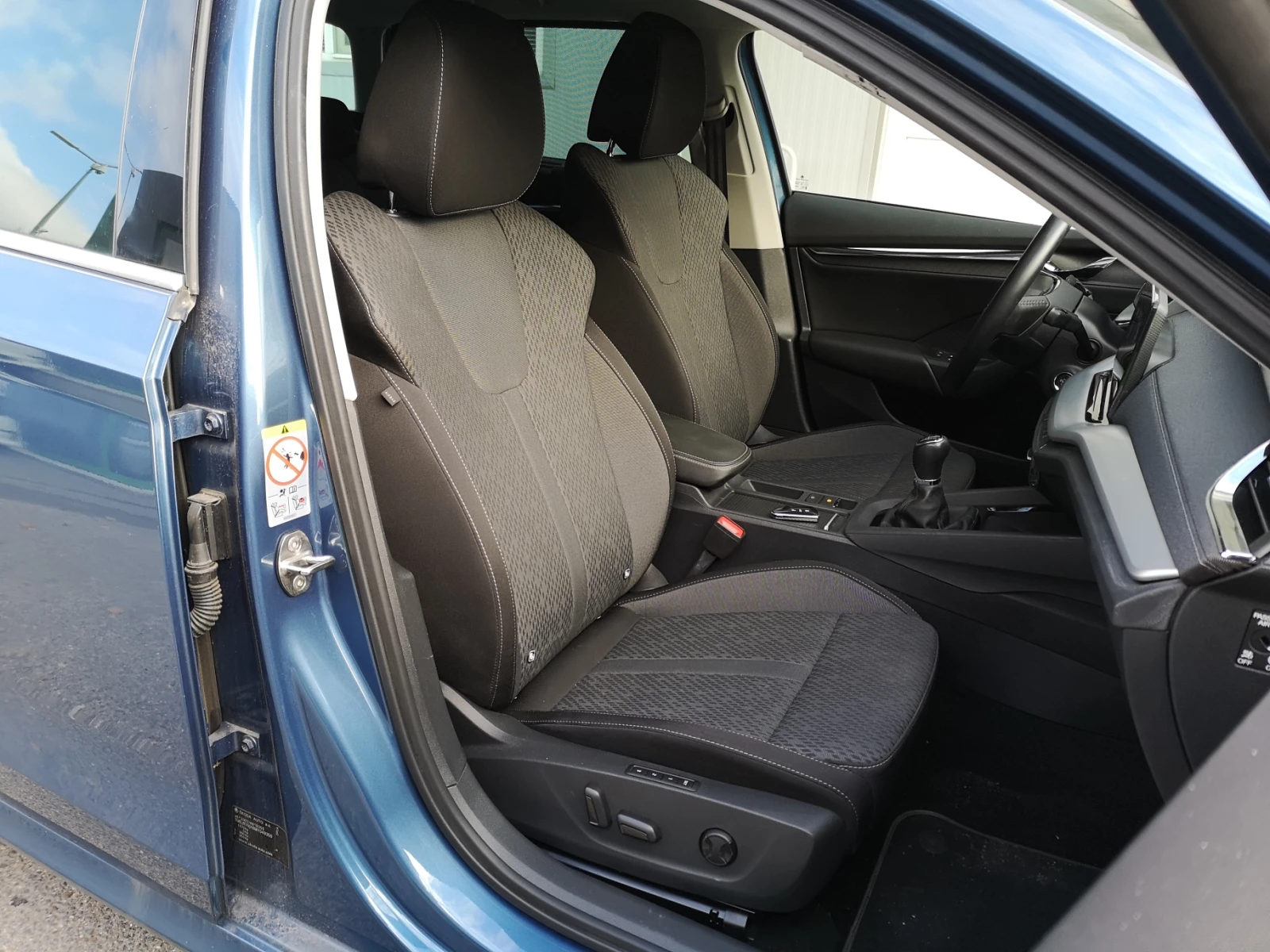 Skoda Octavia 1.5 TSI  | Mobile.bg   13