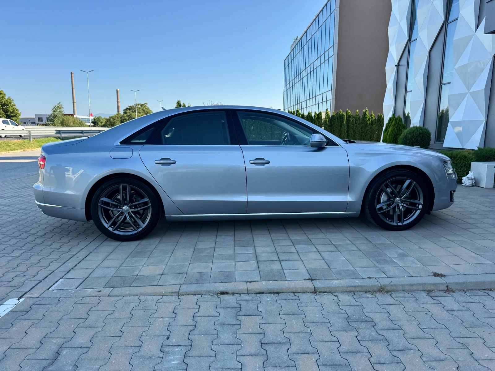 Audi A8 -DESIGN-SELECTION-MASSAGE-360КАМ-BOSE-DISTRONIC - изображение 4
