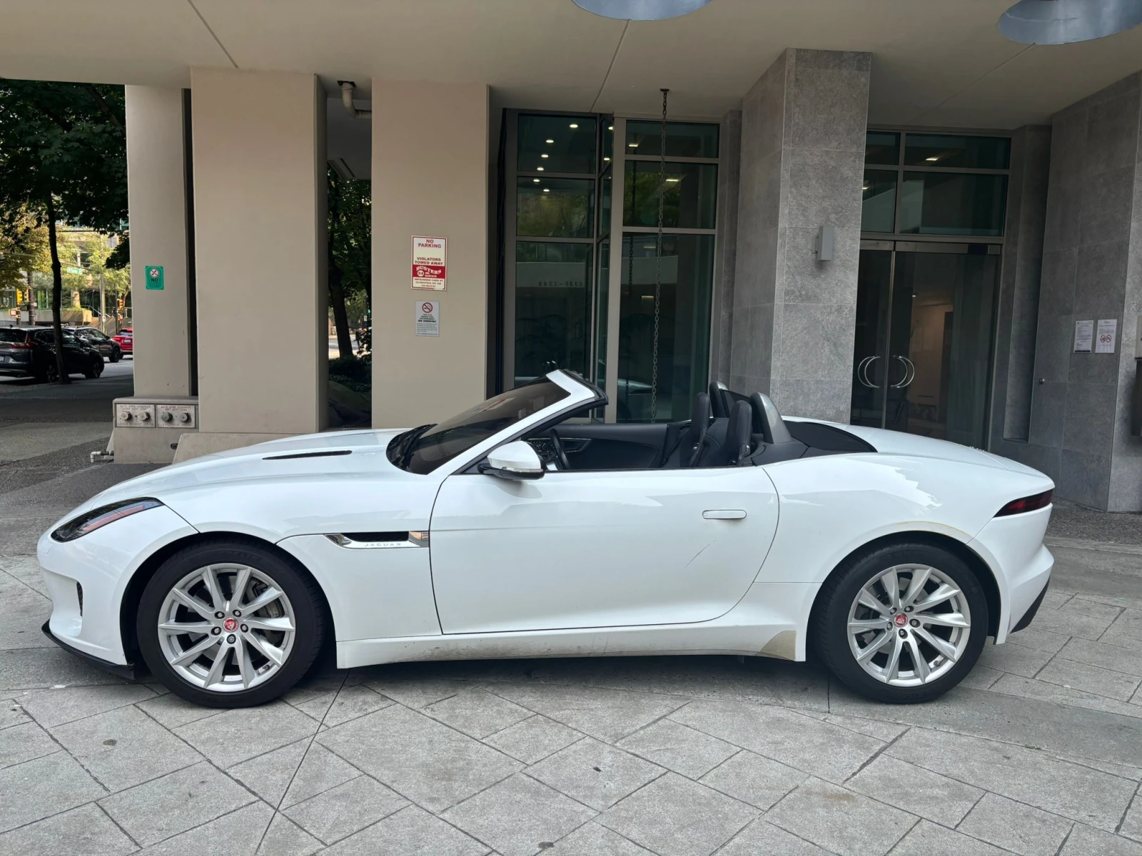 Jaguar F-Type 3.0L CARFAX * * АВТО КРЕДИТ * *  - изображение 3