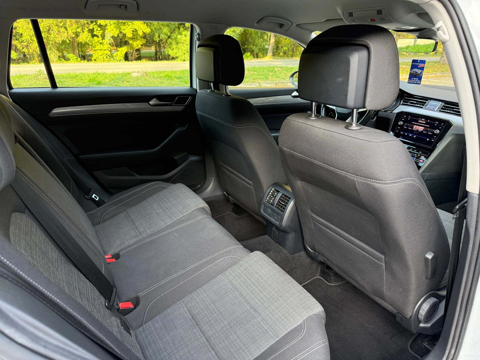 VW Passat 2.0TDI* HIGHLINE * FACE* DIST* ALLAIN ASSIST* FULL | Mobile.bg   11