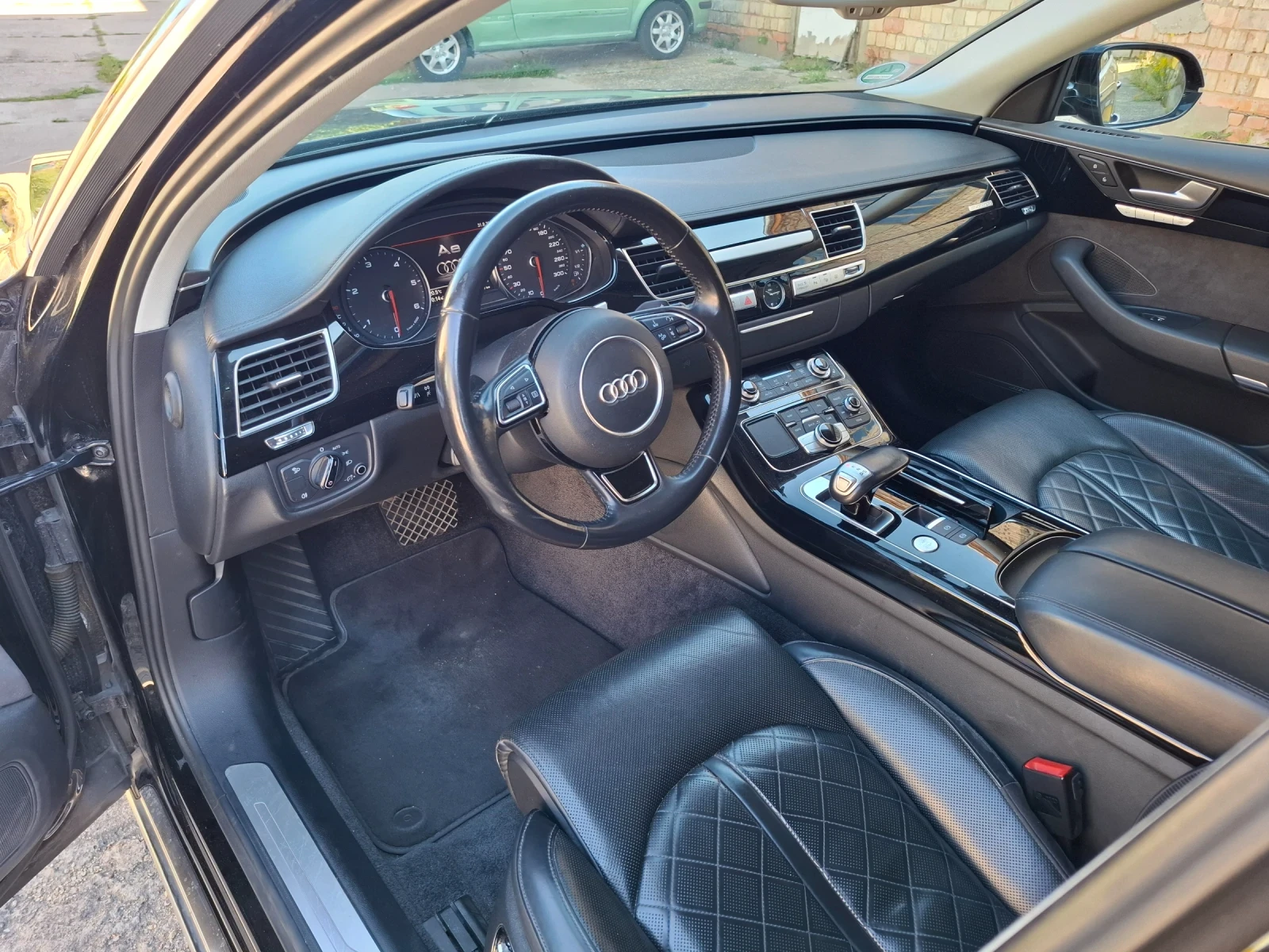 Audi A8  - изображение 8