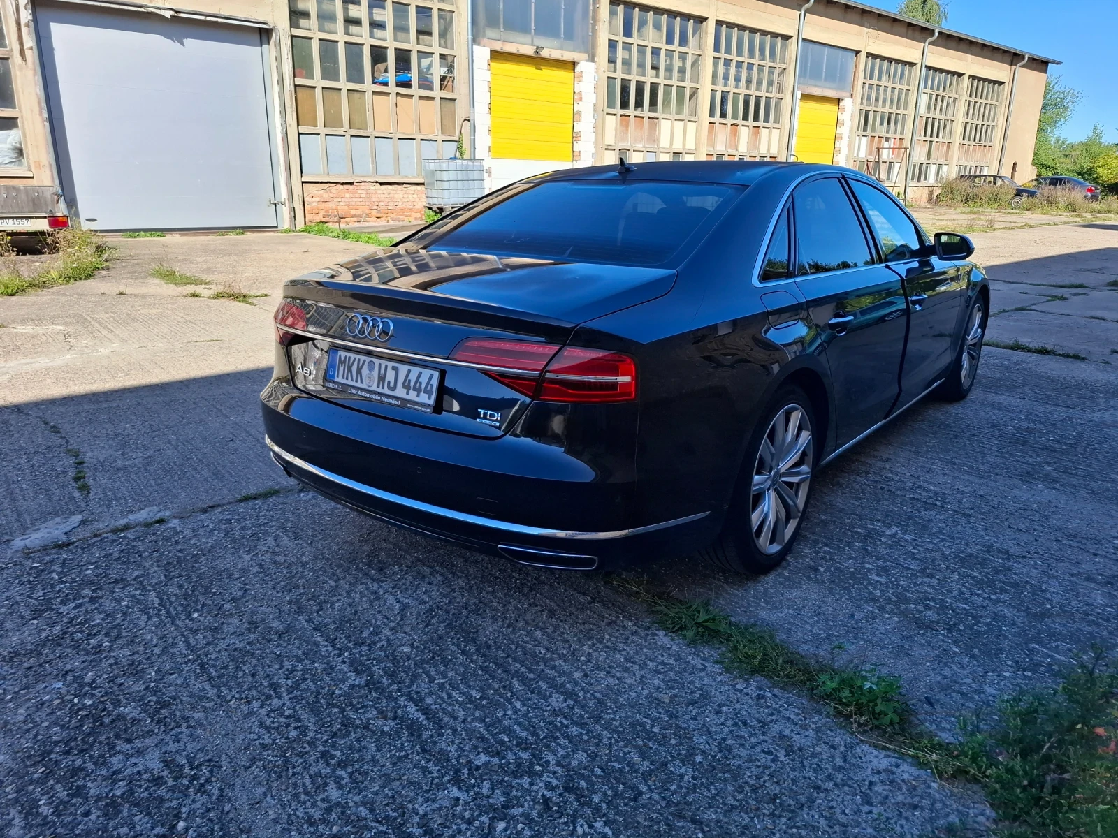 Audi A8  - изображение 4