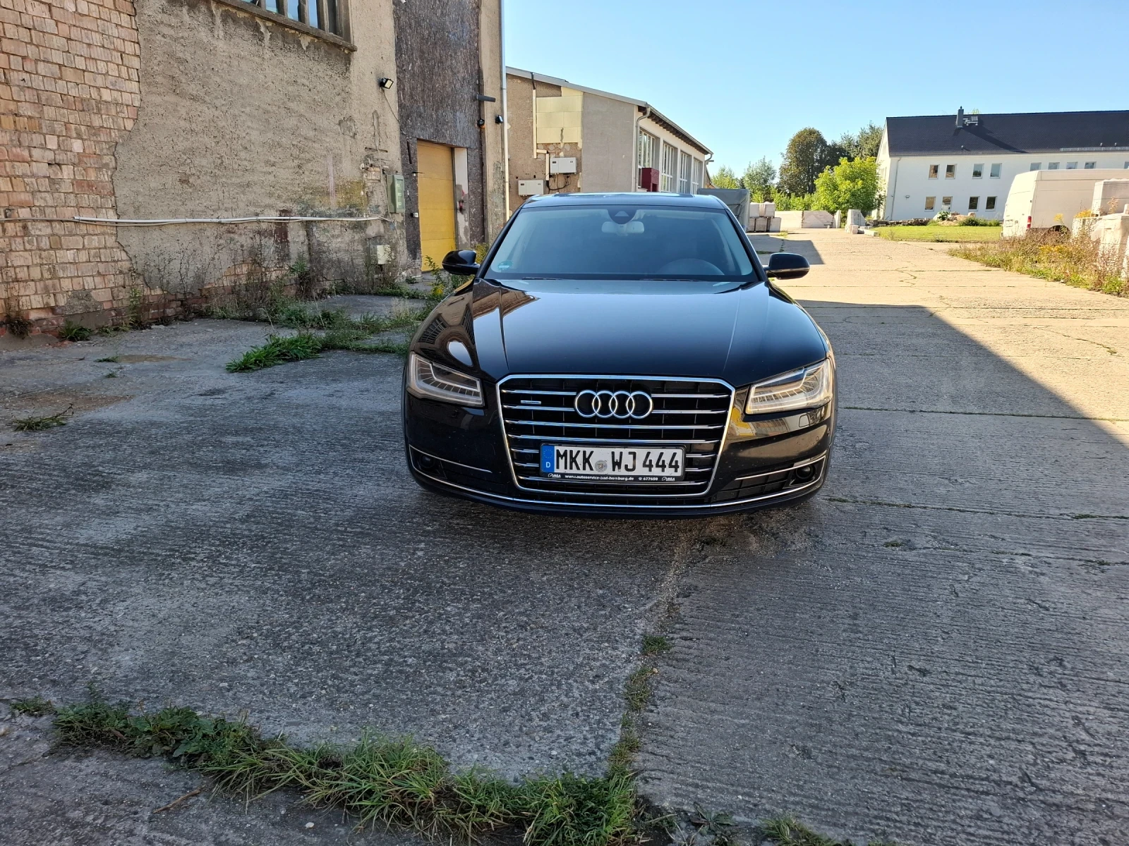 Audi A8  - изображение 2