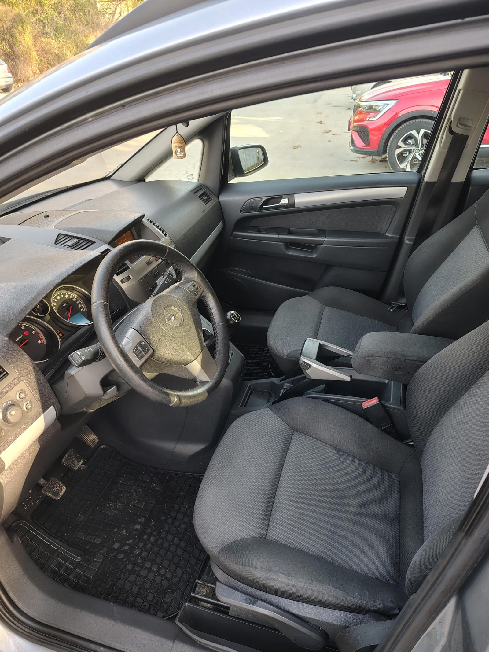 Opel Zafira 1.9 CDTI - изображение 5