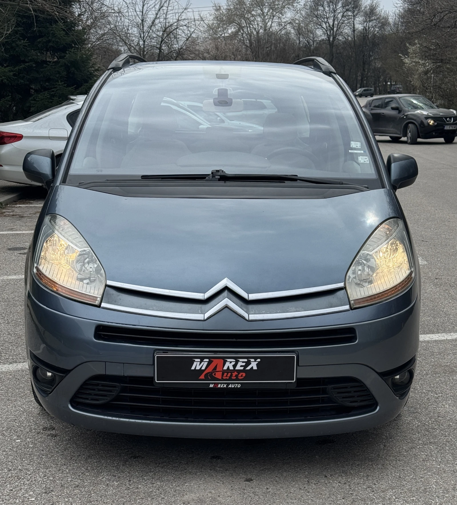 Citroen C4 Picasso 1.6 HDi * Автомат * 7-местен * Панорама * Лизинг, снимка 2 - Автомобили и джипове - 53935349