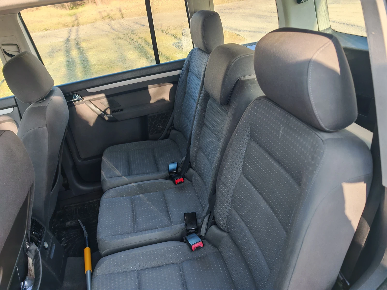 VW Touran TDI, снимка 15 - Автомобили и джипове - 53944957