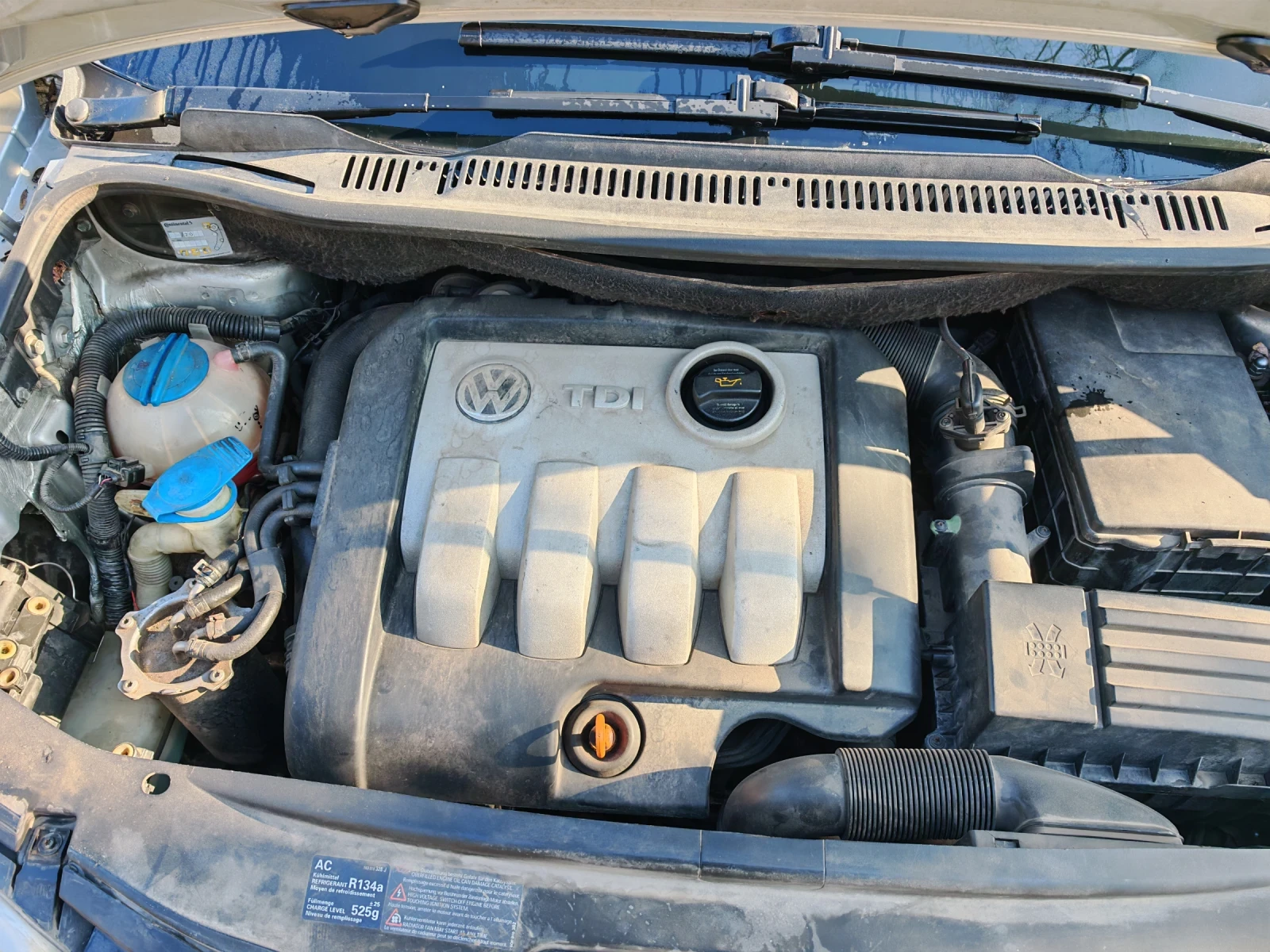 VW Touran TDI, снимка 12 - Автомобили и джипове - 53944957