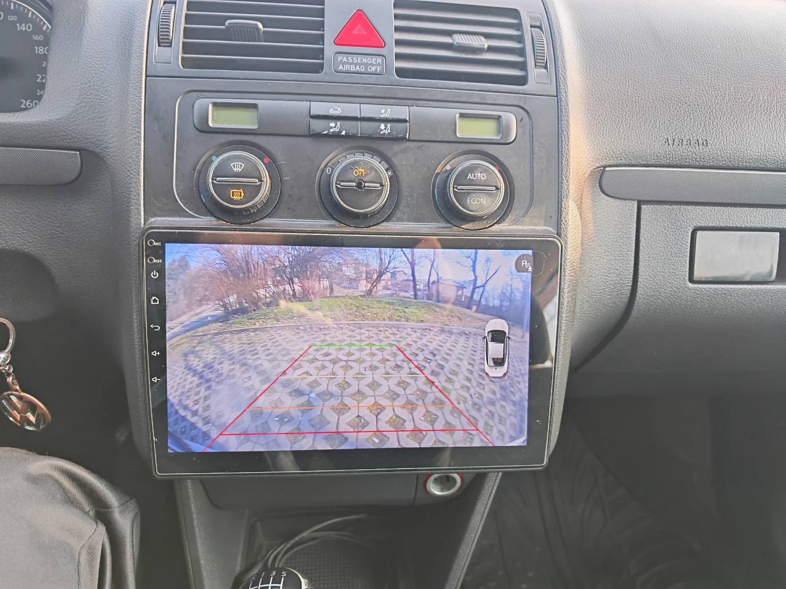 VW Touran TDI, снимка 4 - Автомобили и джипове - 53944957