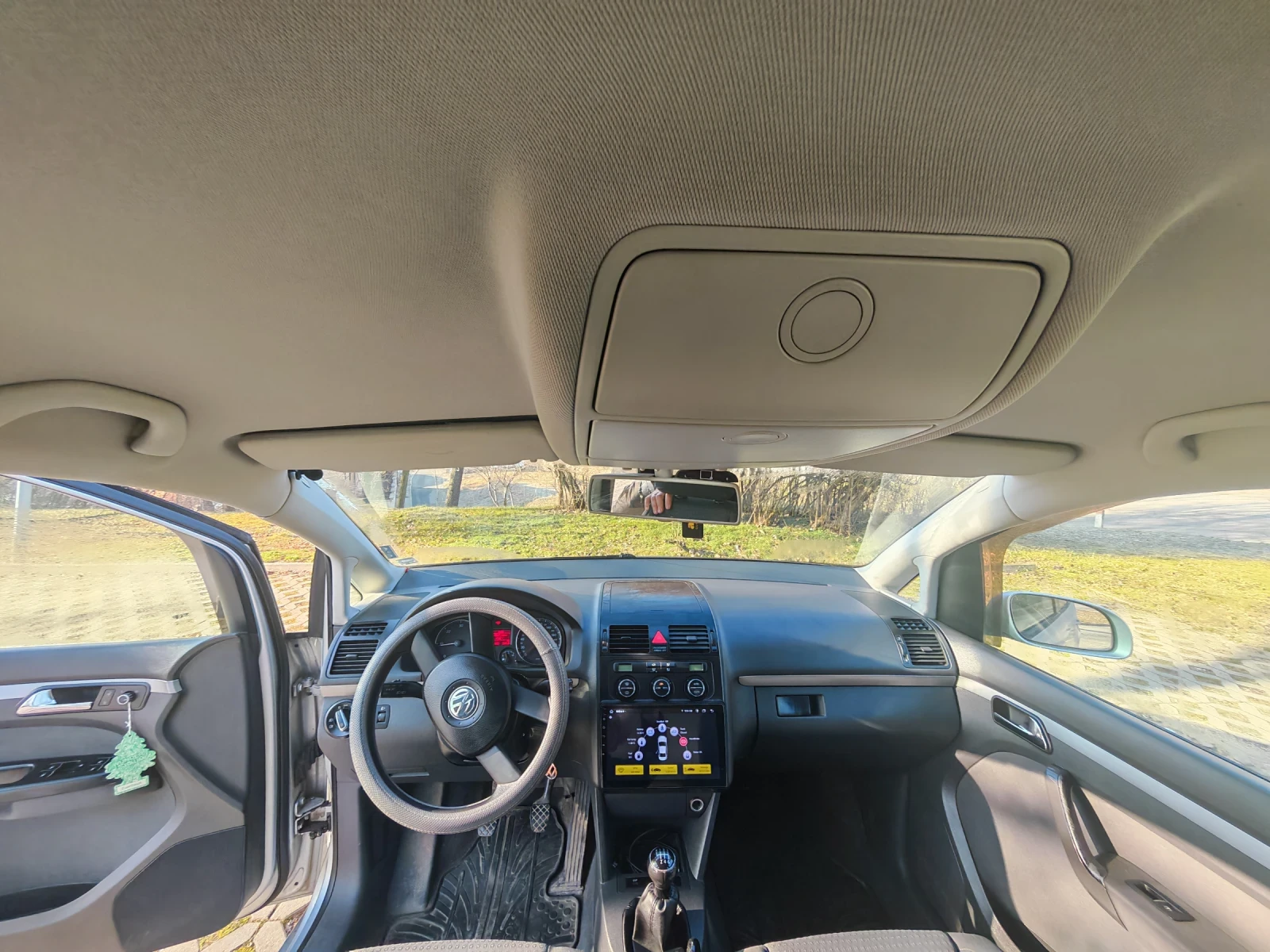 VW Touran TDI, снимка 5 - Автомобили и джипове - 53944957