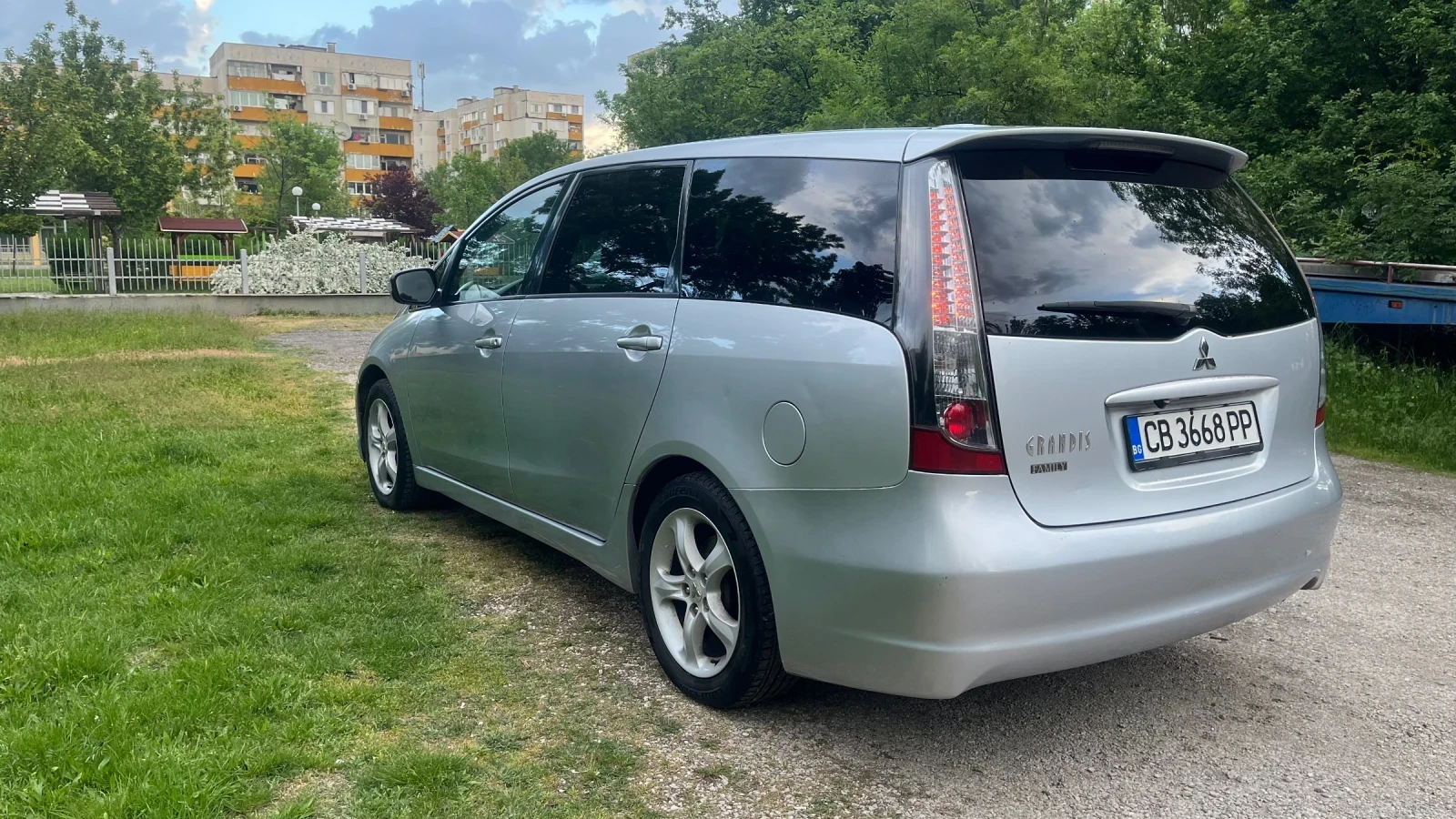 Mitsubishi Grandis ��� / ������ | Mobile.bg � ����������� 5