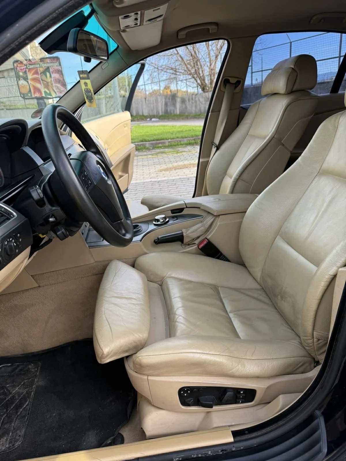 BMW 525 Е60, снимка 11 - Автомобили и джипове - 54348255