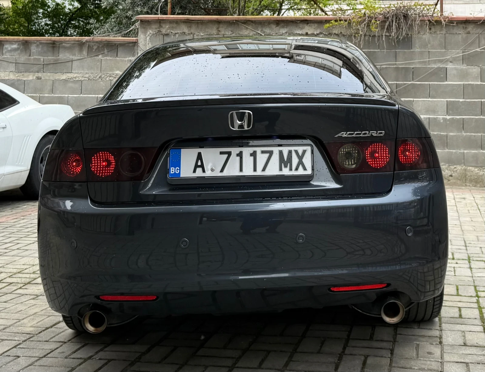 Honda Accord 2.4 i-VTEC Executive, снимка 5 - Автомобили и джипове - 54358910