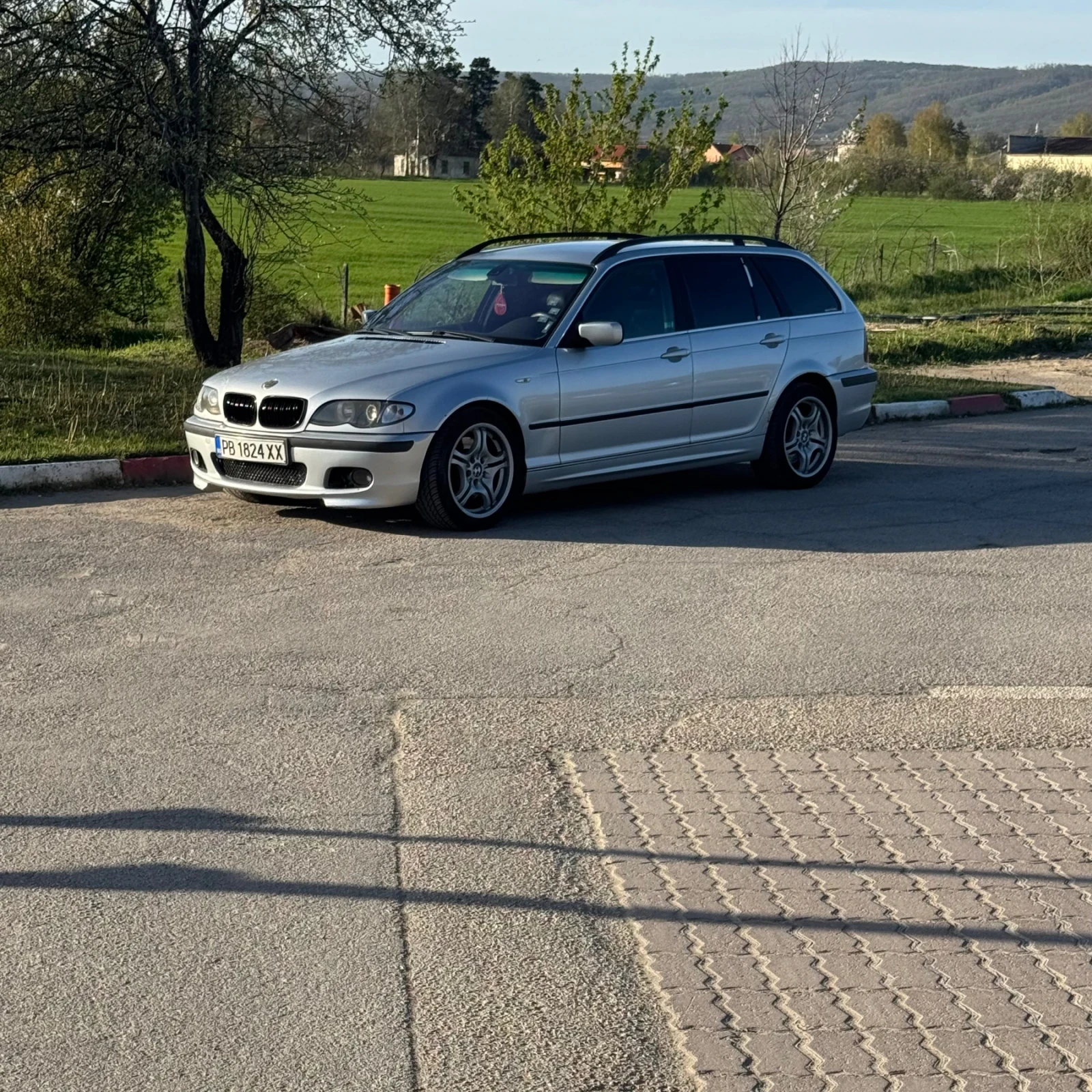 BMW 330