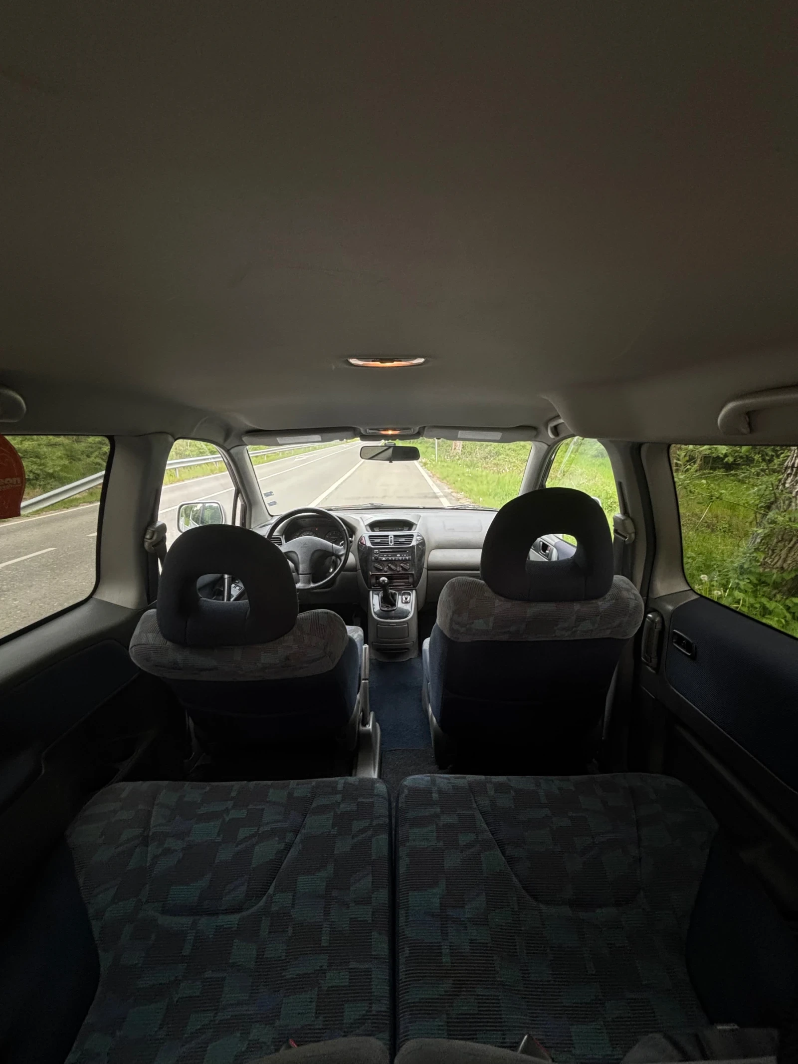 Mitsubishi Space runner 2.4 GDI 4g64, снимка 11 - Автомобили и джипове - 54458357