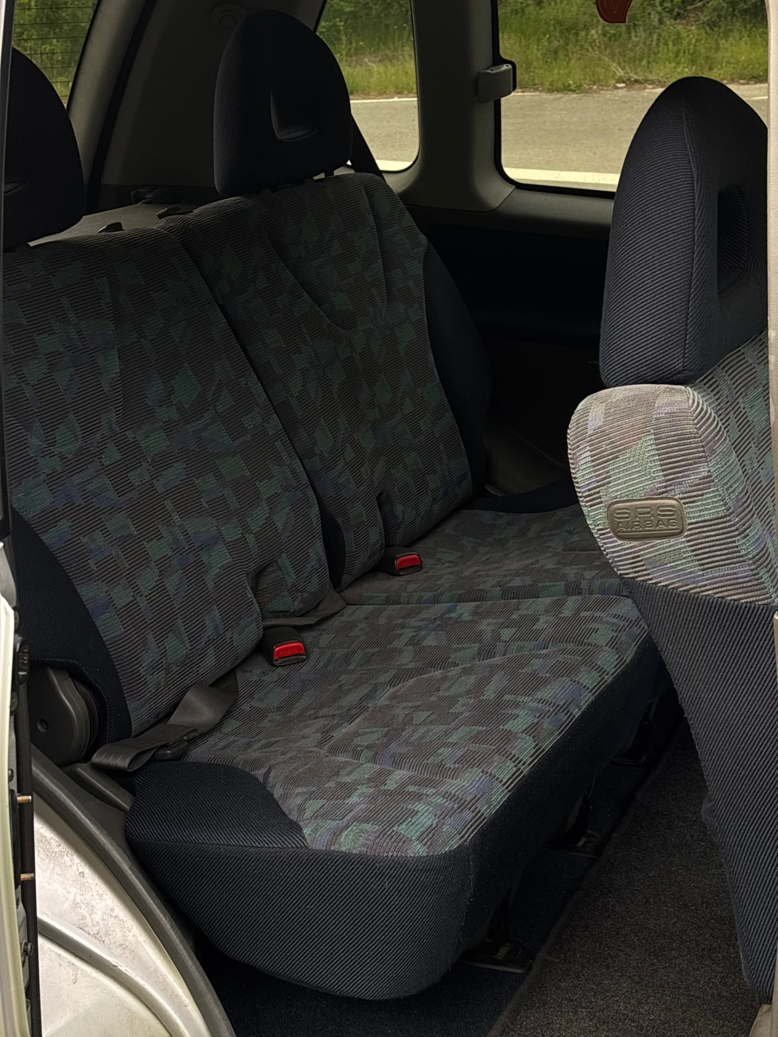 Mitsubishi Space runner 2.4 GDI 4g64, снимка 9 - Автомобили и джипове - 54458357