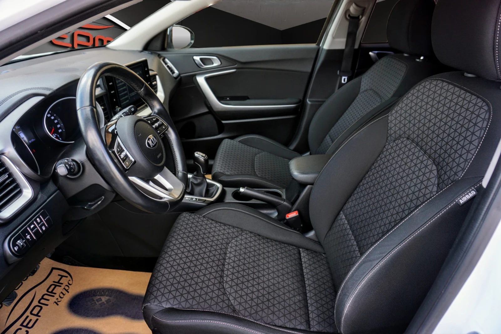 Kia XCeed 1.0T-GDI URBAN, снимка 7 - Автомобили и джипове - 54463342