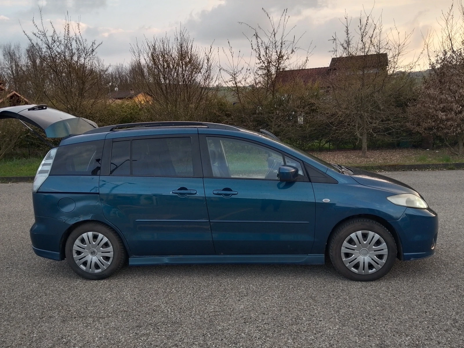Mazda 5, снимка 14 - Автомобили и джипове - 54533247