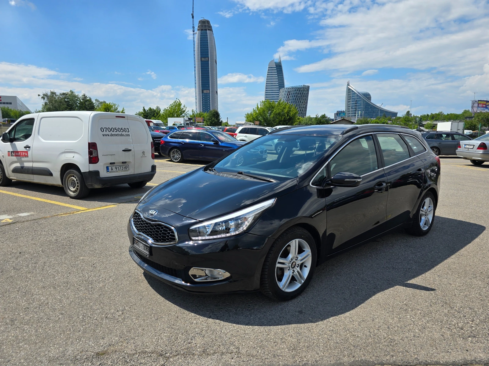 Kia Ceed 1.6 Швейцария, снимка 15 - Автомобили и джипове - 54658205