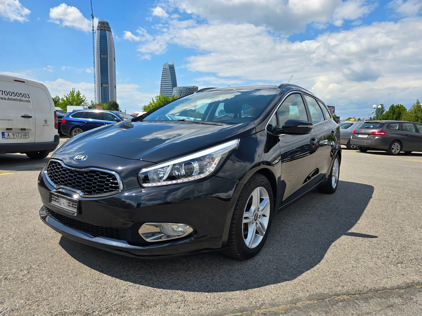 Kia Ceed 1.6 Швейцария, снимка 3 - Автомобили и джипове - 54658205