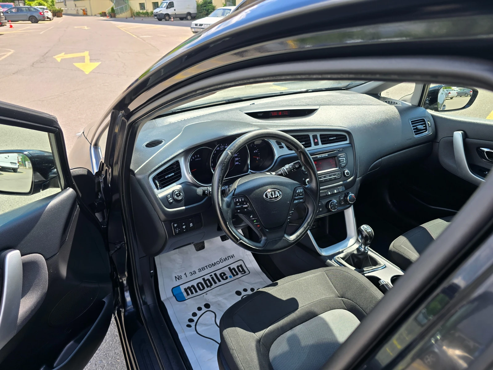 Kia Ceed 1.6 Швейцария, снимка 9 - Автомобили и джипове - 54658205