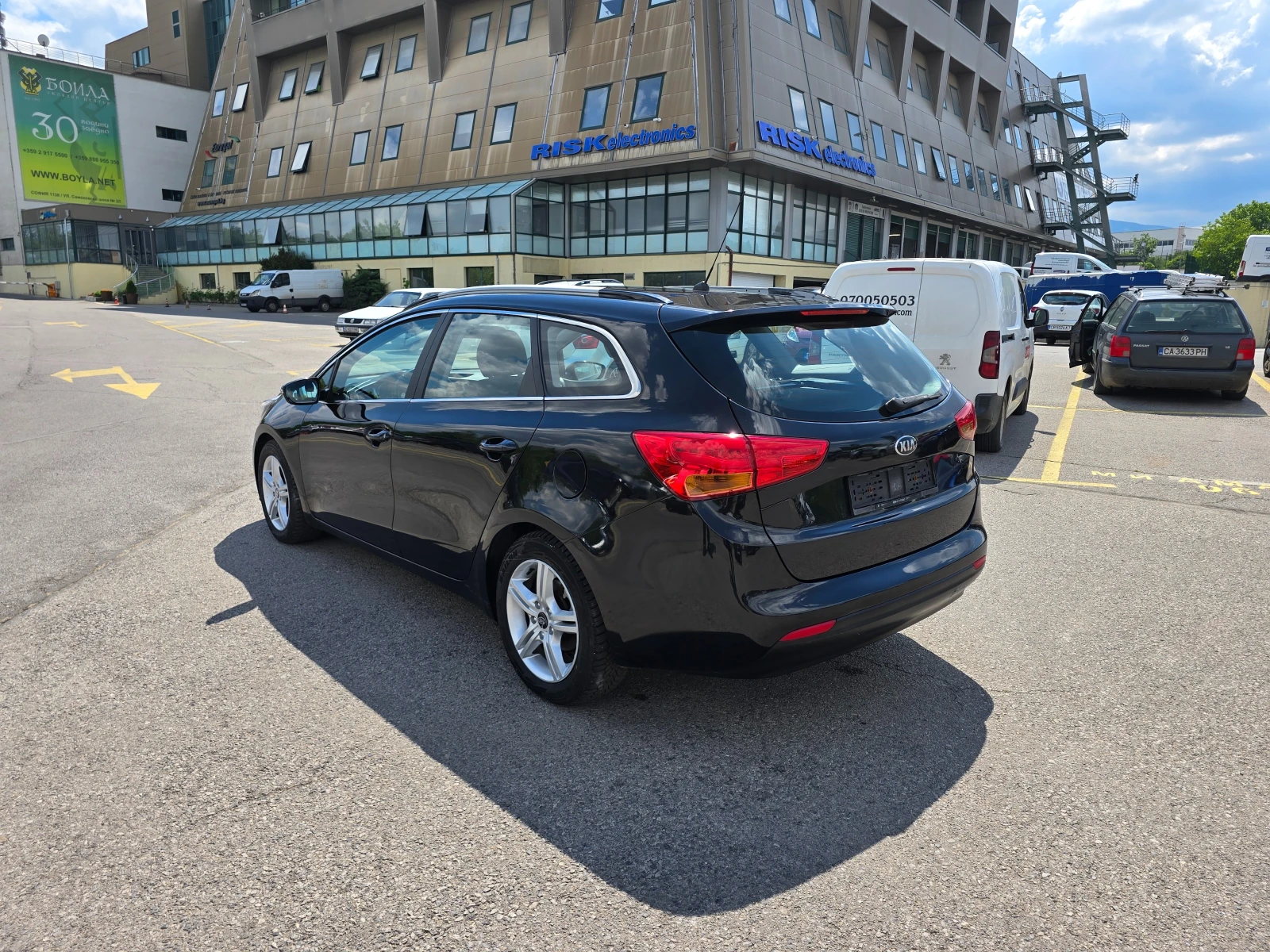 Kia Ceed 1.6 Швейцария, снимка 11 - Автомобили и джипове - 54658205