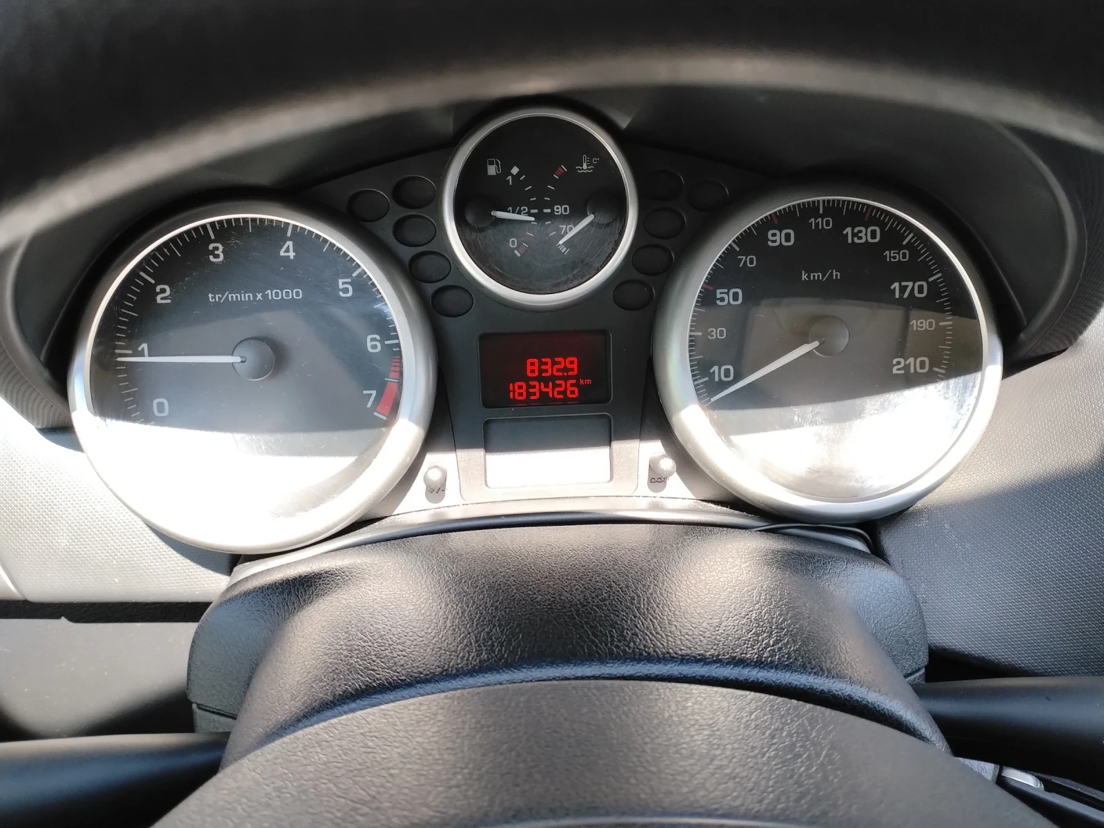 Peugeot 207 1.4i 73к.с, снимка 10 - Автомобили и джипове - 54692646