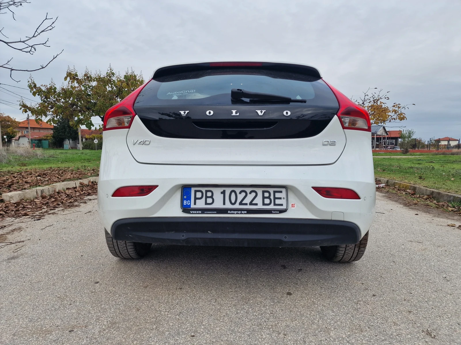 Volvo V40 2.0 automat , снимка 5 - Автомобили и джипове - 54708263