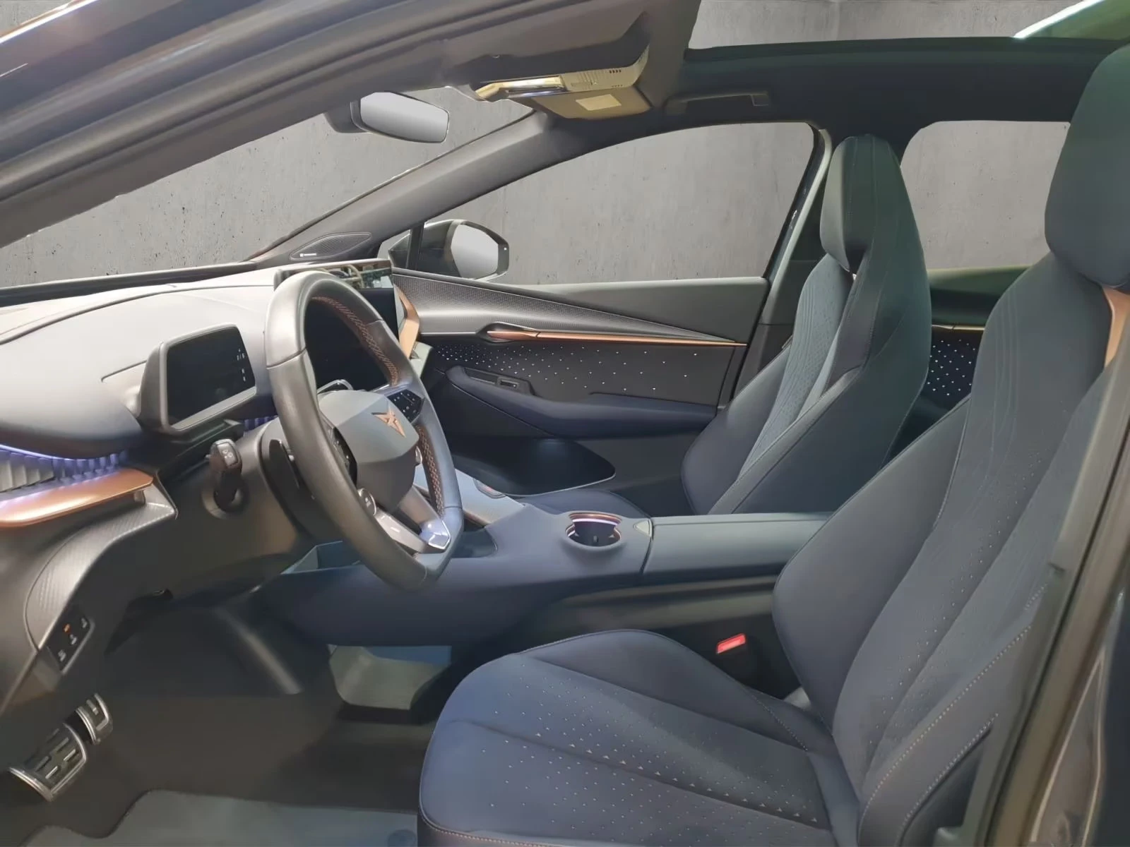 Cupra Tavascan VZ/340HP/4DRIVE/PANO/CAM/HUD/MEMO/NAVI/H.PUMP/430q | Mobile.bg � ����������� 6