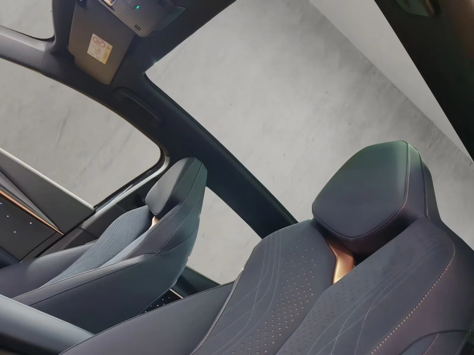 Cupra Tavascan VZ/340HP/4DRIVE/PANO/CAM/HUD/MEMO/NAVI/H.PUMP/430q | Mobile.bg � ����������� 10