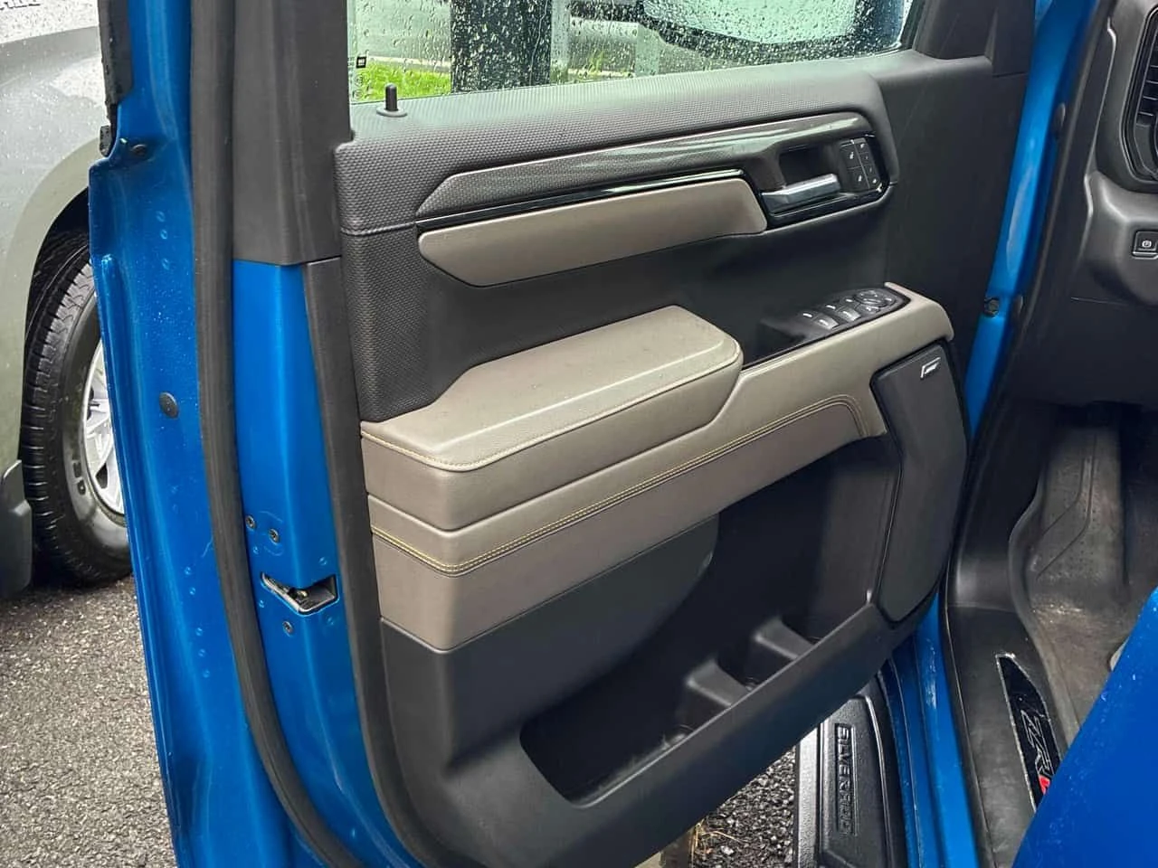 Chevrolet Silverado * ZR2 * CARFAX * ����� �� ����������� | Mobile.bg � ����������� 12