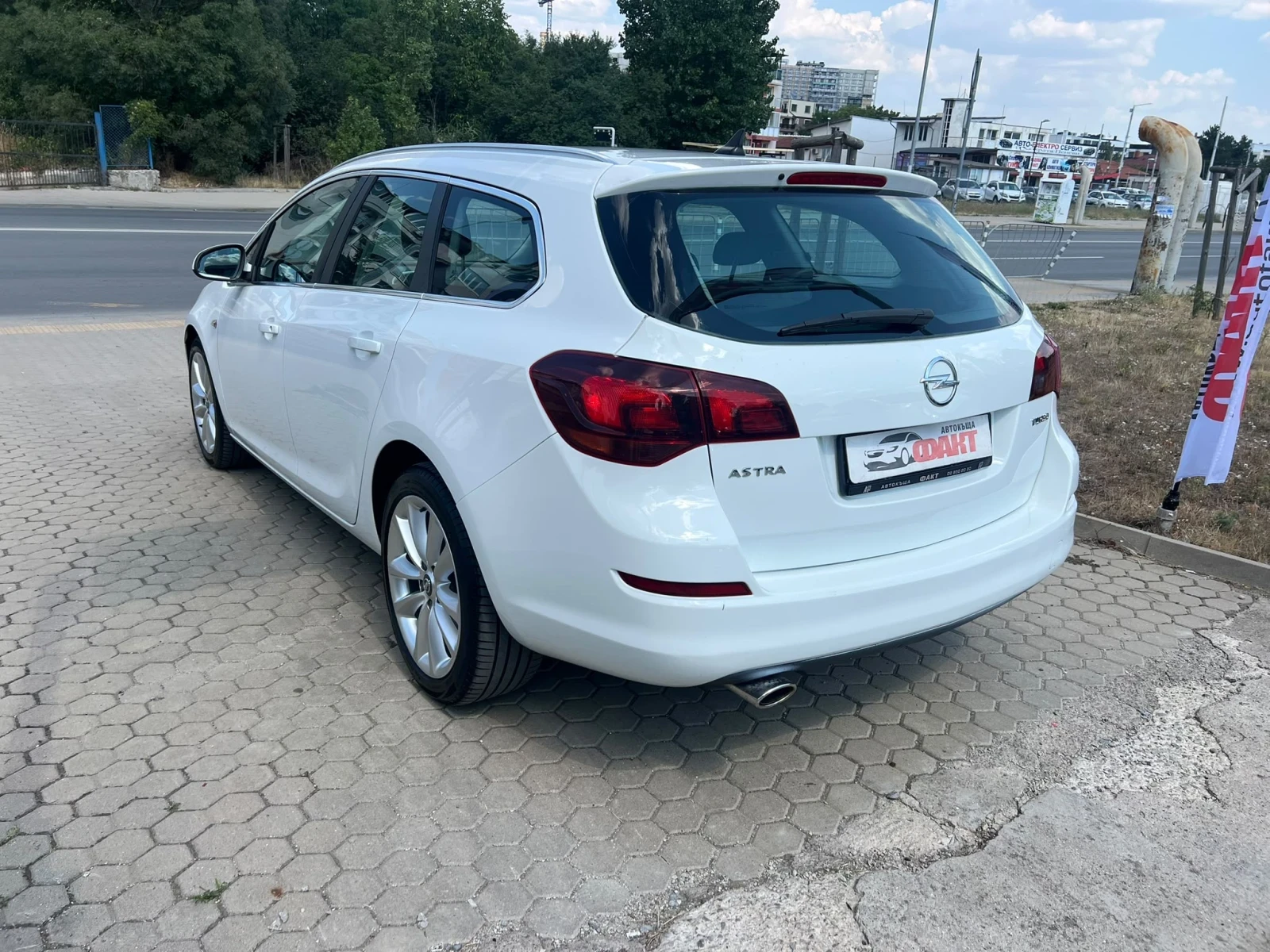 Opel Astra 1.6i, снимка 6 - Автомобили и джипове - 55577258