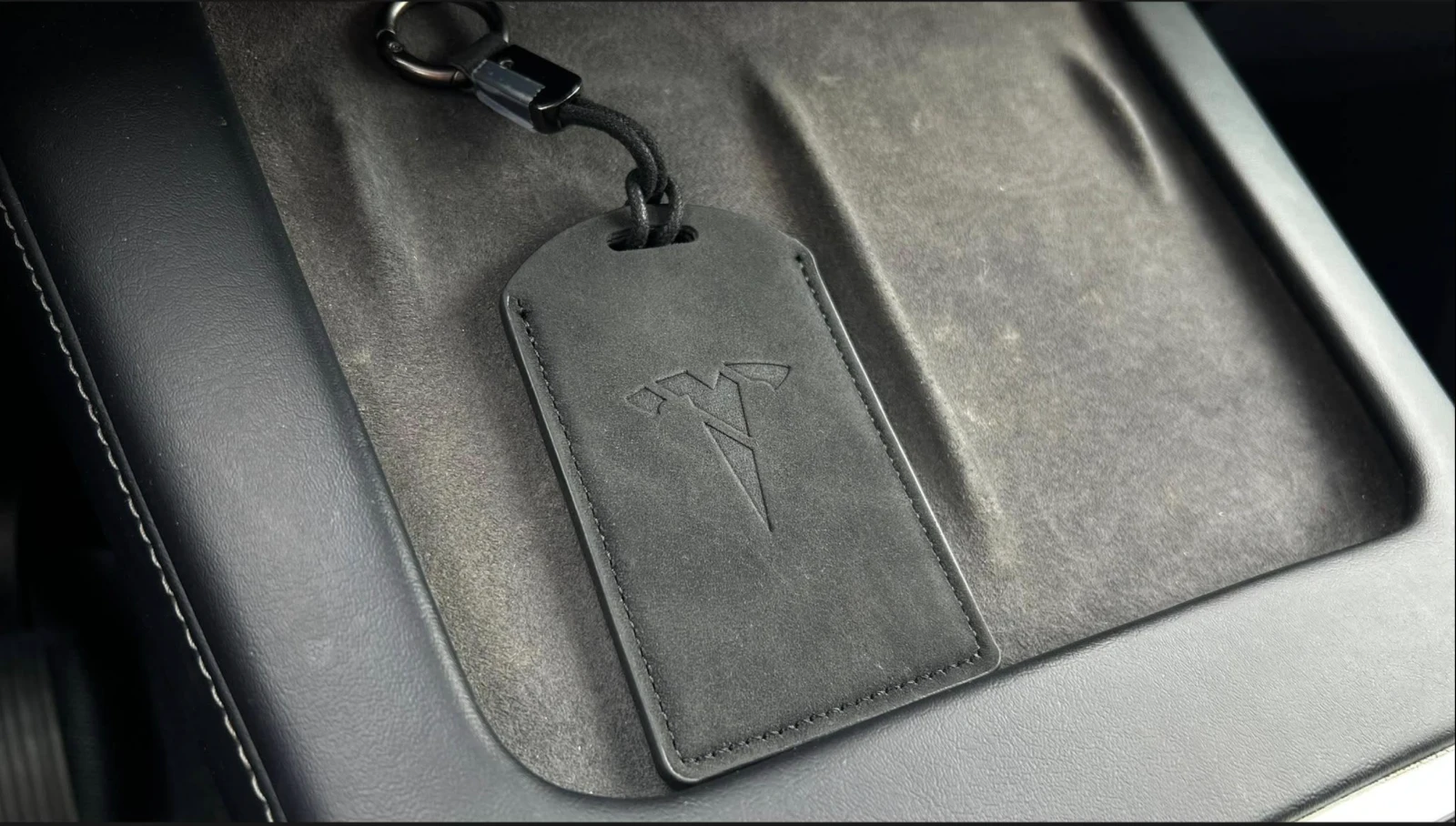 Tesla Model Y Long Range AWD , снимка 16 - Автомобили и джипове - 55631844