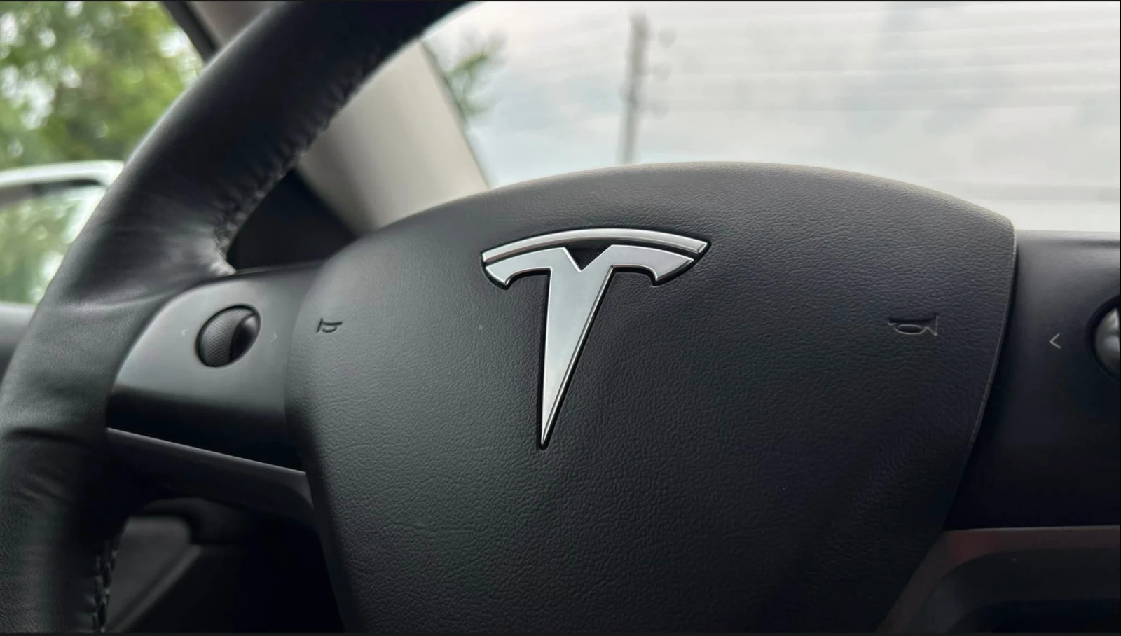 Tesla Model Y Long Range AWD , снимка 13 - Автомобили и джипове - 55631844