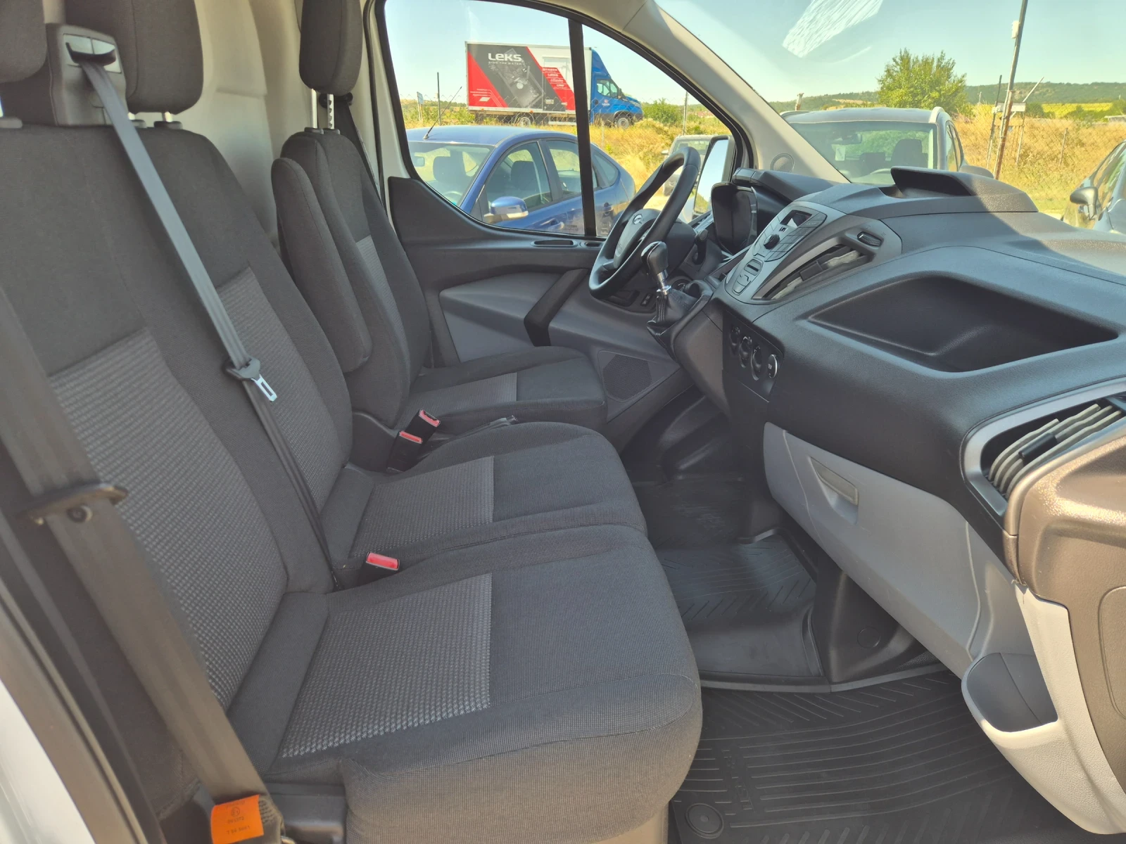 Ford Transit Custom 2.0 TDCI, снимка 11 - Автомобили и джипове - 55691559