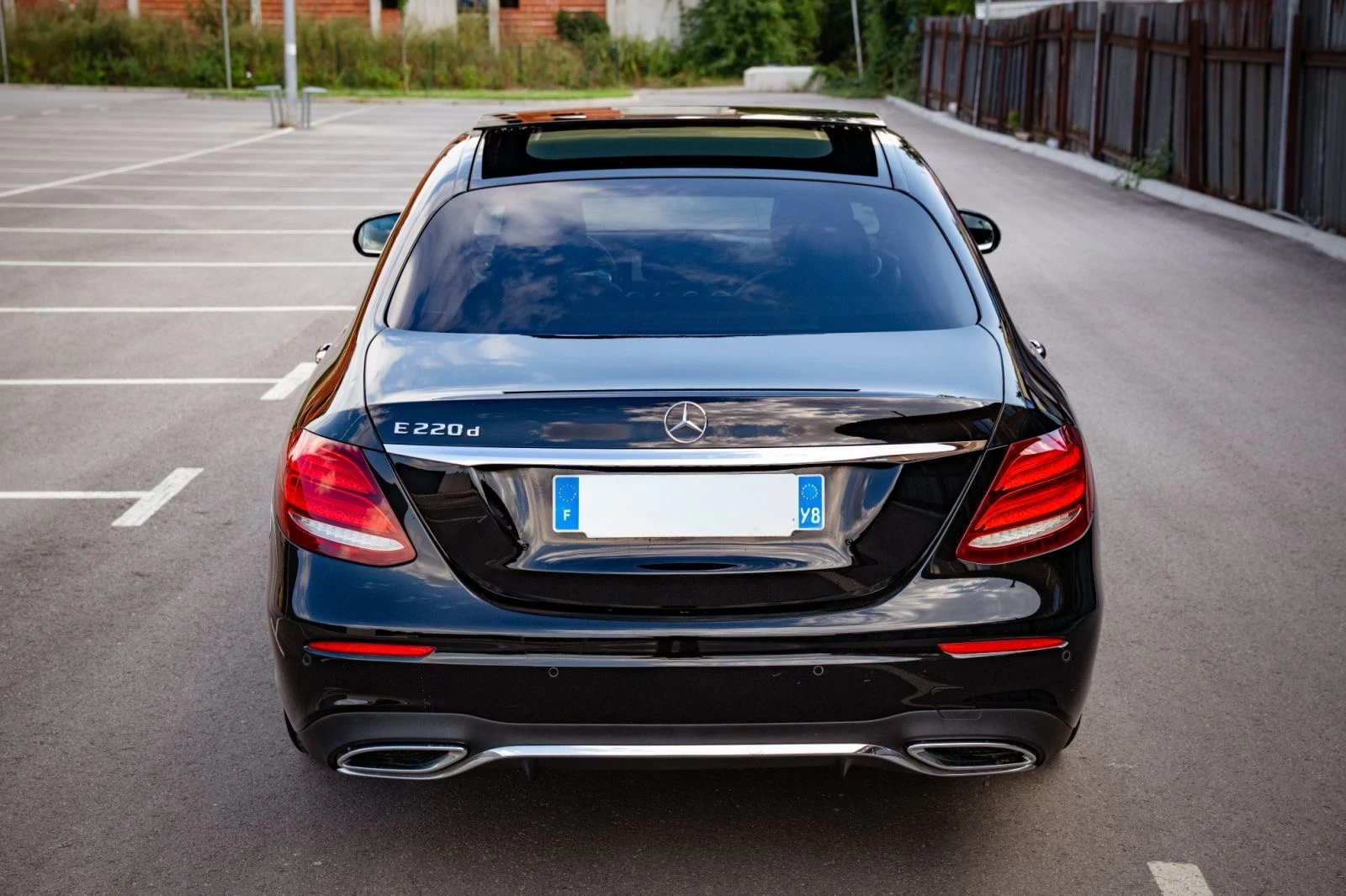 Mercedes-Benz E 220 ПАНОРАМА/Burmaster/ПОДГРЕВ/ДИГИТАЛ/, снимка 4 - Автомобили и джипове - 55838322