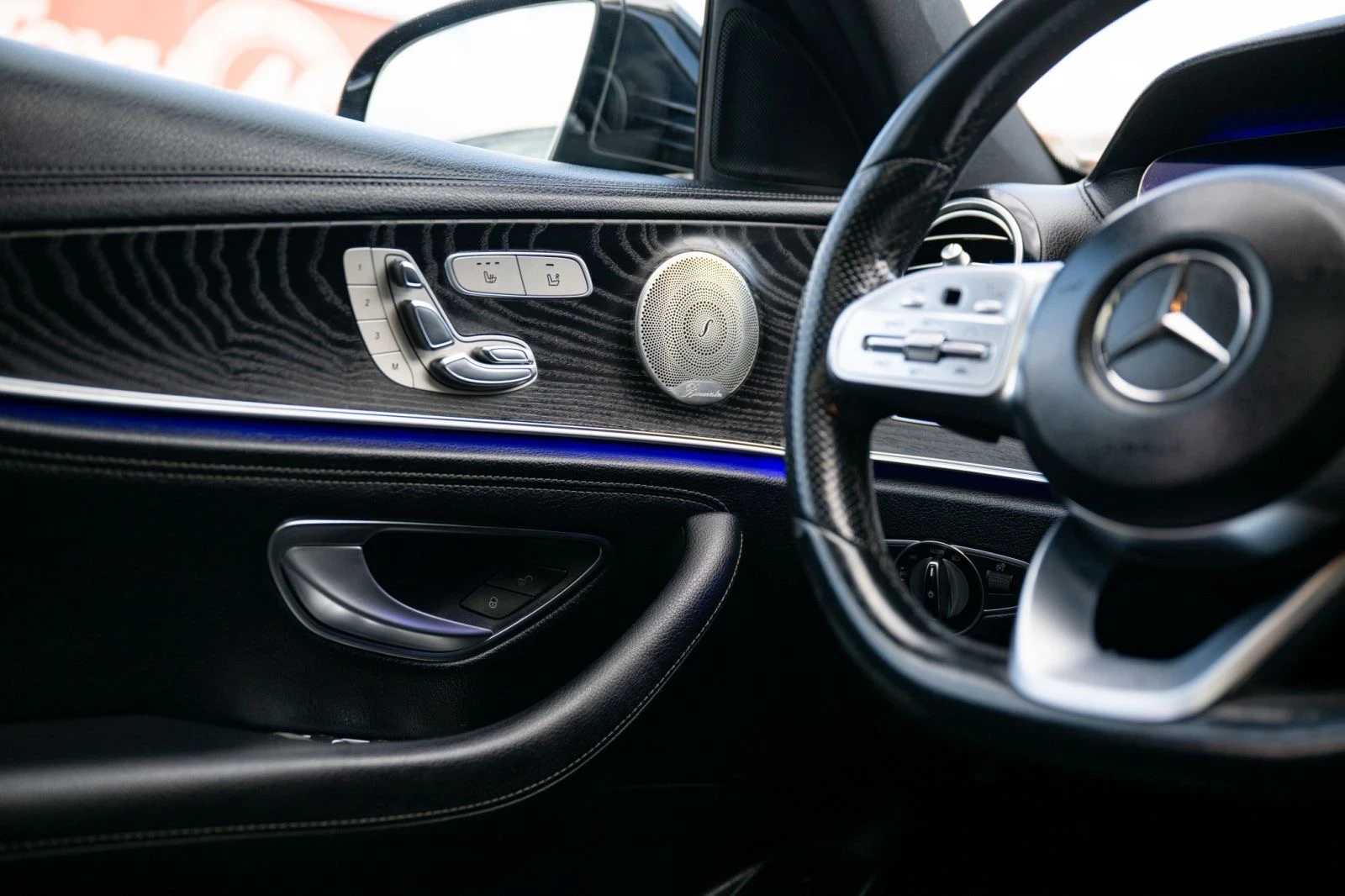 Mercedes-Benz E 220 ПАНОРАМА/Burmaster/ПОДГРЕВ/ДИГИТАЛ/, снимка 11 - Автомобили и джипове - 55838322