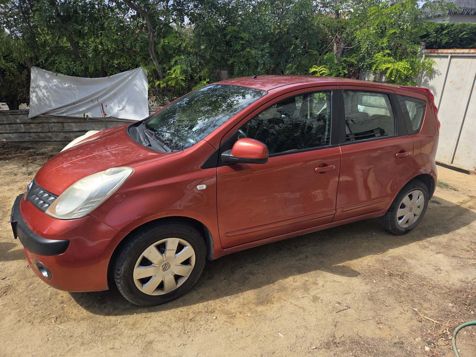 Nissan Note 1.4i 16v, снимка 2 - Автомобили и джипове - 56040216