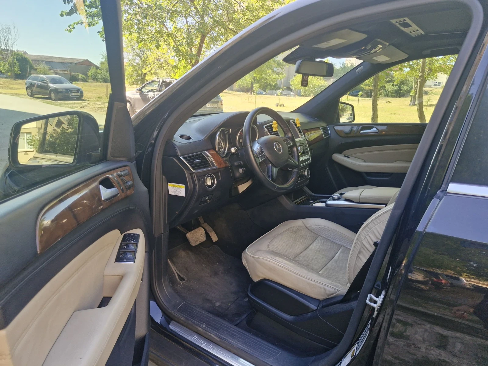 Mercedes-Benz ML 550 4MATIK, снимка 8 - Автомобили и джипове - 56619035