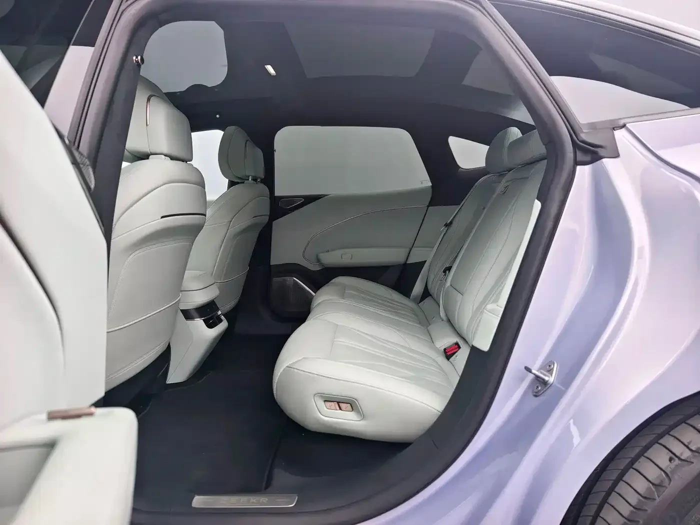 Zeekr 7 GT 4WD Smart Driving 75 kWh | Mobile.bg � ����������� 11
