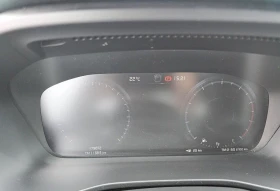 Volvo XC40 2.0 T5 Momentum 4X4, снимка 11