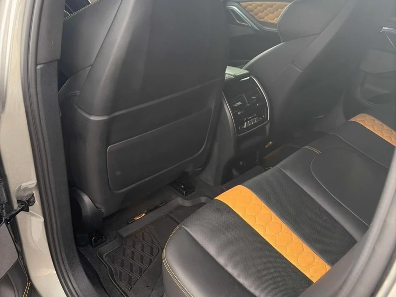 BMW X6 * Competition * CARFAX * ДИСТРОНИК* ПАНОРАМА* , снимка 14 - Автомобили и джипове - 53459696