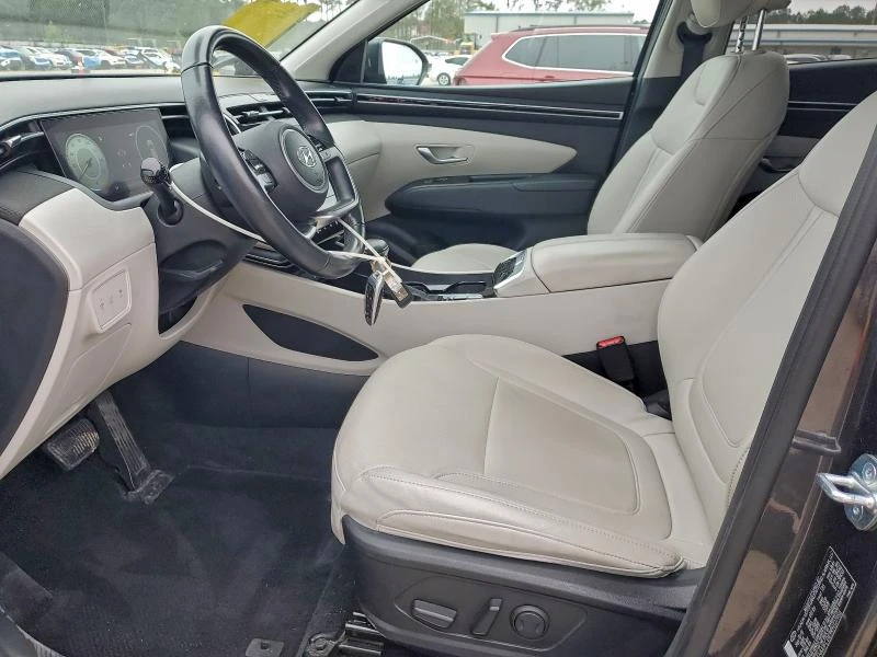 Hyundai Tucson 2.5L 4 ALL WHEEL DRIVE, снимка 8 - Автомобили и джипове - 53865785