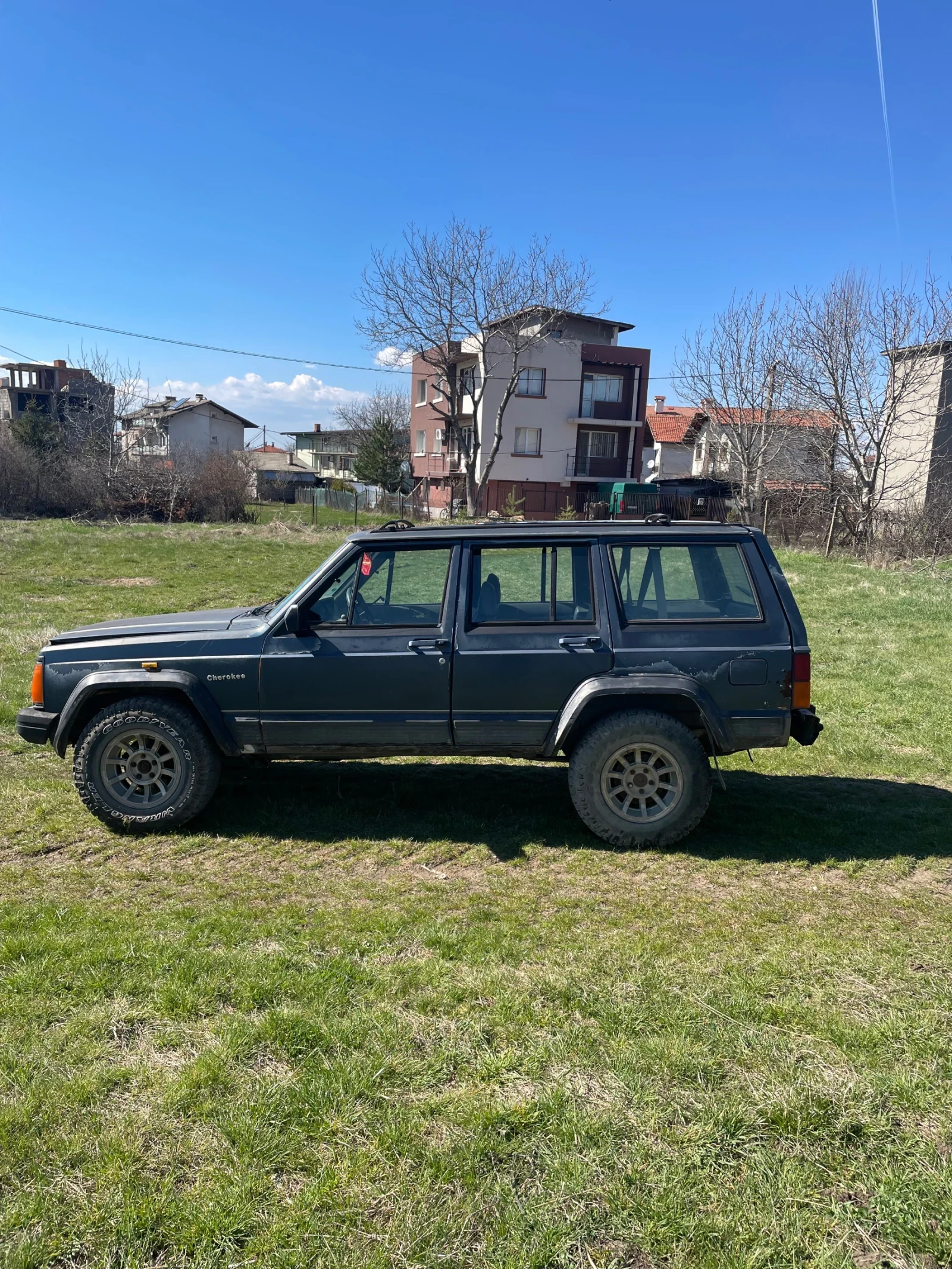 Jeep Cherokee  - изображение 6