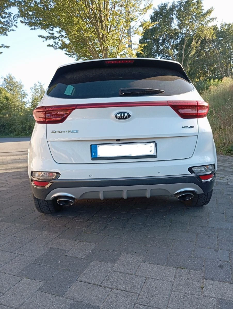 Kia Sportage 1.6iGT-line4x4 - изображение 2