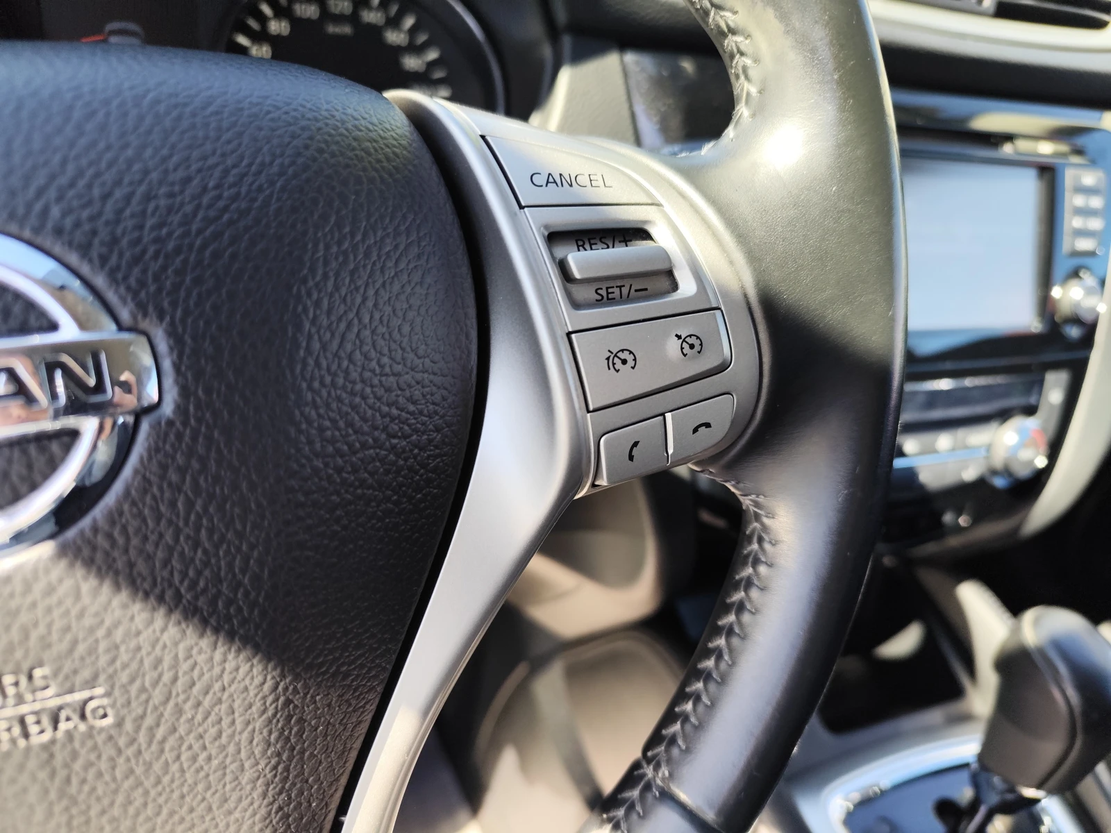 Nissan Qashqai 1.6DCi* LED* XENON* АВТОМАТИК*  КАМЕРА* NAVI - изображение 7