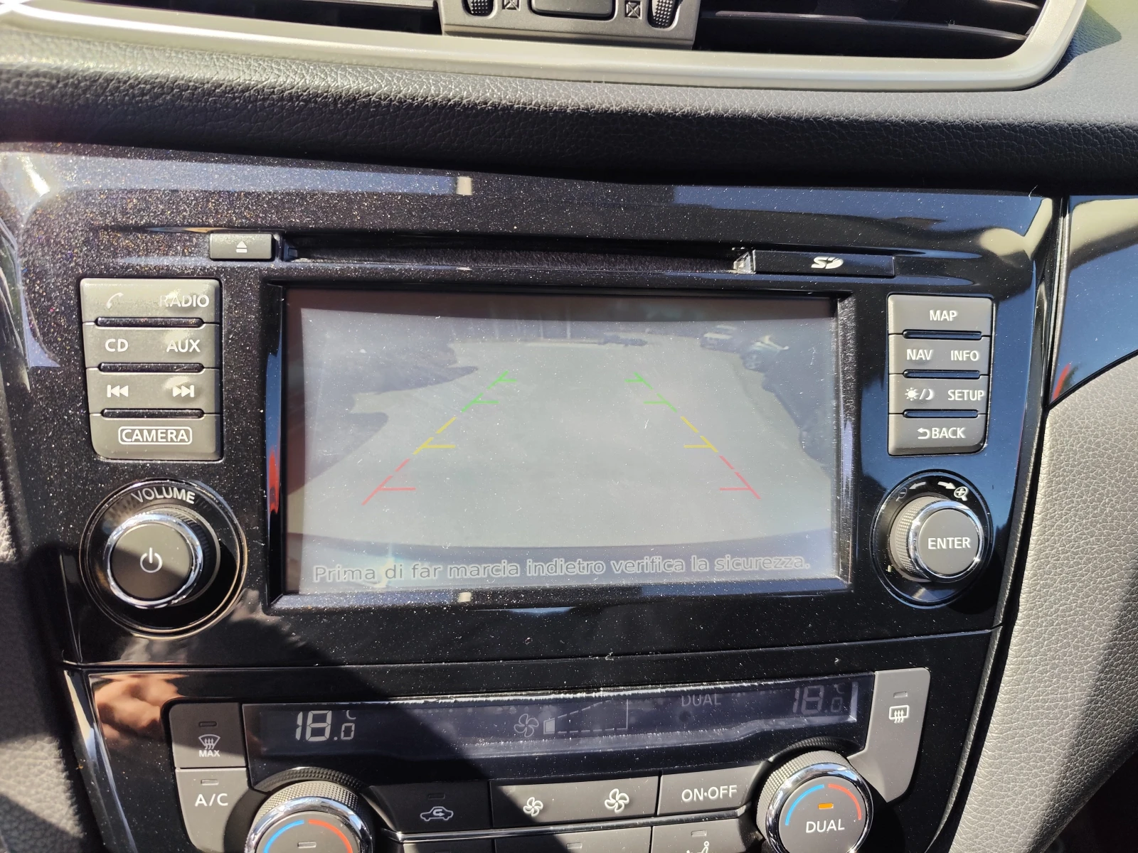 Nissan Qashqai 1.6DCi* LED* XENON* АВТОМАТИК*  КАМЕРА* NAVI - изображение 9
