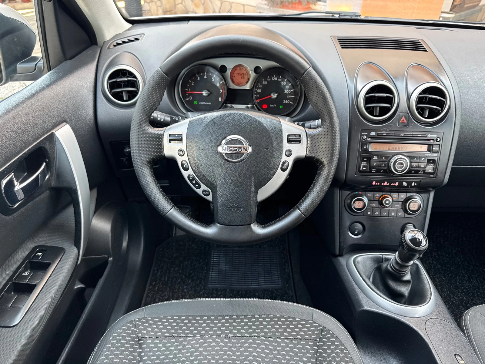 Nissan Qashqai 2.0I* 6SK* 142KS* LIZING - изображение 3