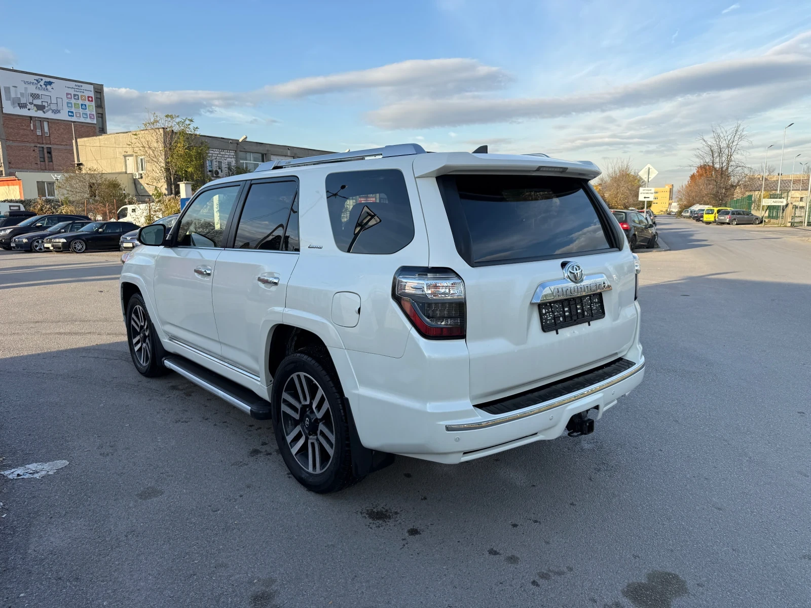 Toyota 4runner Toyota 4Runner Limited 7 места - изображение 4