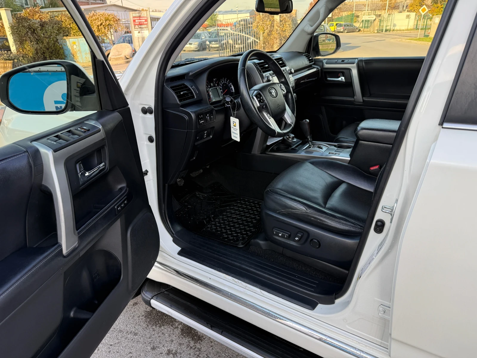 Toyota 4runner Toyota 4Runner Limited 7 места - изображение 10