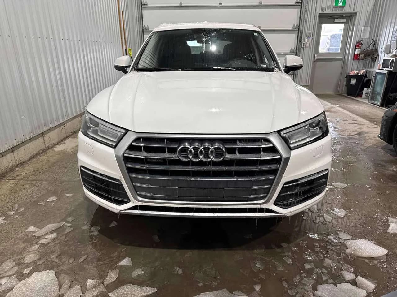 Audi Q5 Komfort 2.0 TFSI quattro | ПОДГРЕВИ | KEYLESS | , снимка 6 - Автомобили и джипове - 53818312